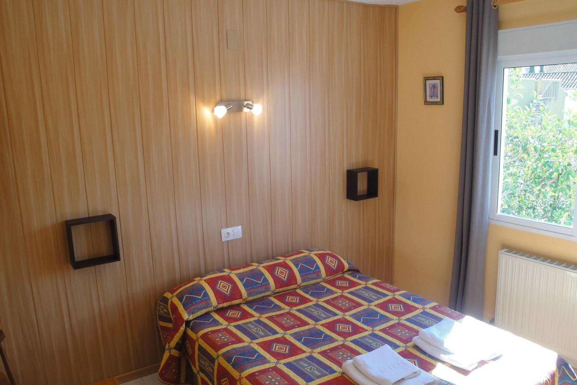 Hostal Cristina Denia Luaran gambar
