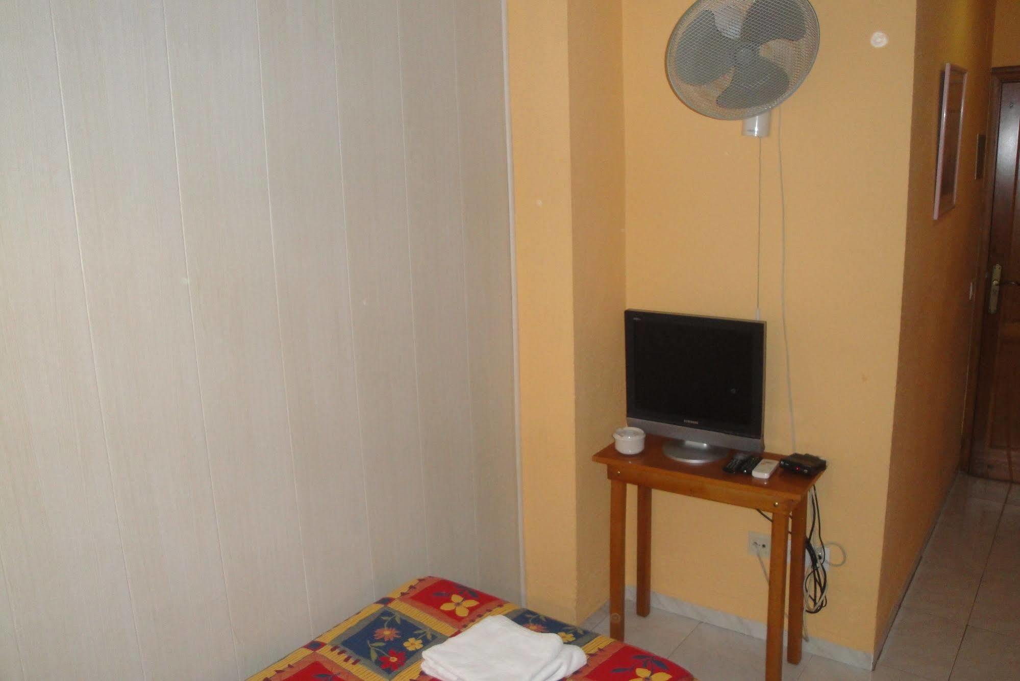 Hostal Cristina Denia Luaran gambar